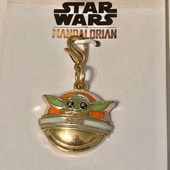 Star Wars The Child Baby Yoda Grogu Mandalorian Charm Clip On Zipper Pull - Picture 3 of 10